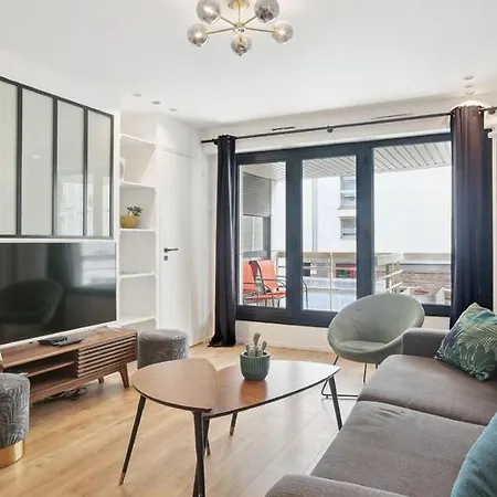 174 Grenelle - Marvelous In דירה